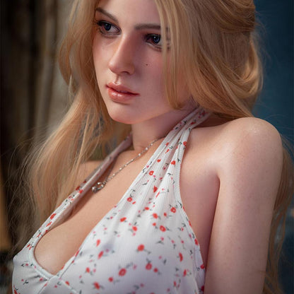 Alicia-148 cm principessina aristocratica europea- l'eroe del popolo